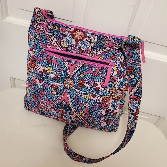 Vera Bradley "Kaleidescope" Pattern Crossbody/Shoulder Bag, Colorful, Preppy - Picture 2 of 5